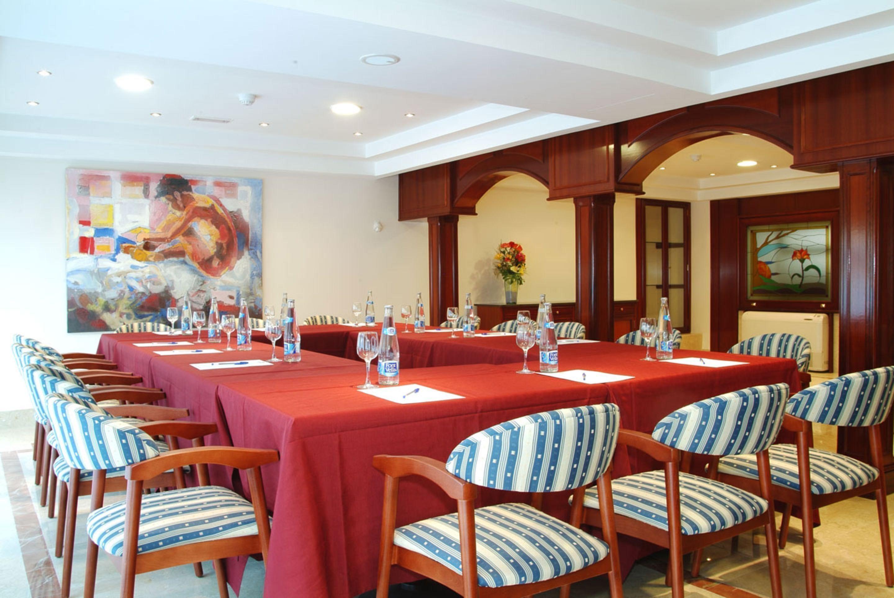Hotel Gran Legazpi — Foto’s 1